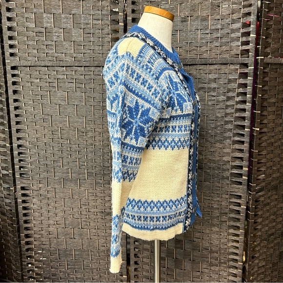 Nordstrikk Norwegian Penny Hill Virgin Wool clasp cardigan medium fair isle - Picture 6 of 9